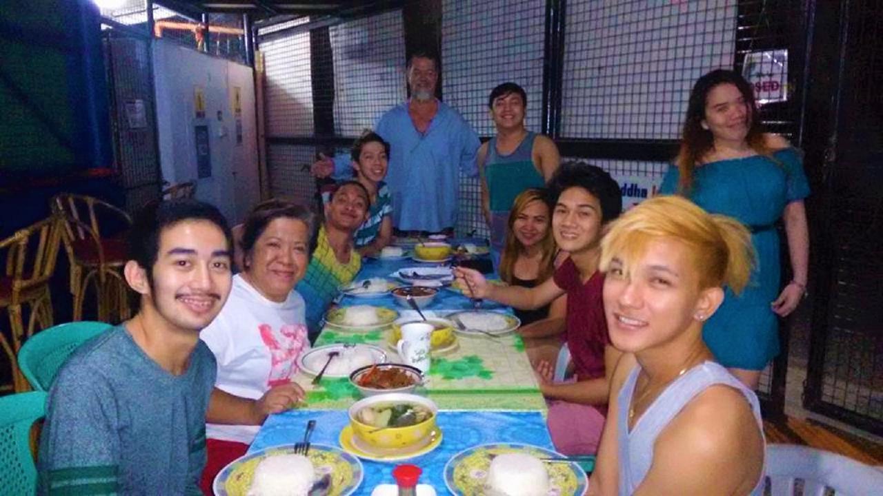 Happy Buddha Inn Puerto Galera Exterior foto